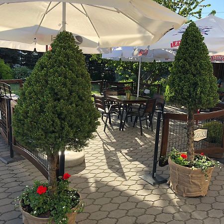 Bialy Kruk Hotel Starogard Gdanski Luaran gambar
